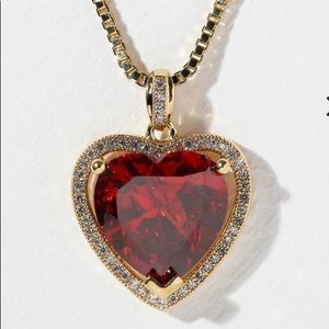 🎄Ruby heart by Vanessa Mooney